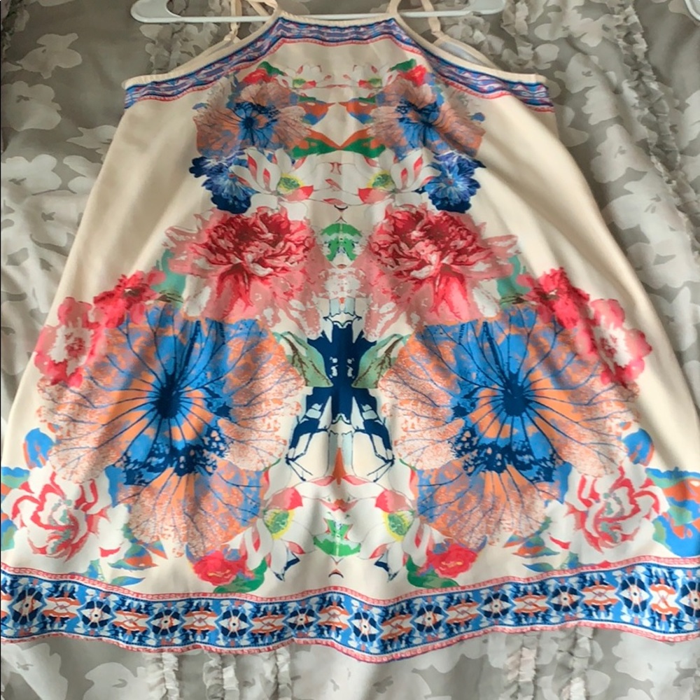 Cute colorful loose dress.
